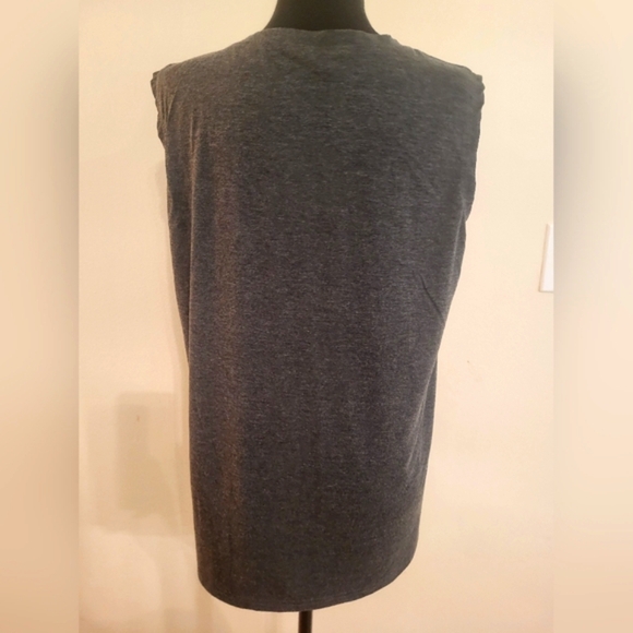 Ladies Gray Sleeveless Muscle Tee with Flamingo Graphic (Size XL)‎ - Picture 8 of 11